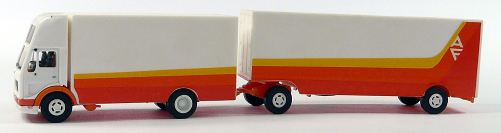 Herpa 03/1982 MB 1622 HZ JU KO