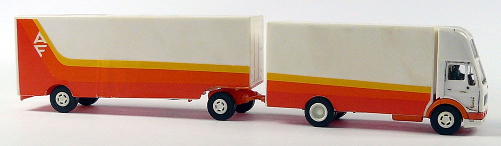 Herpa 03/1982 MB 1622 HZ JU KO