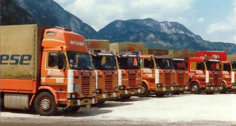 Camion Citerne Iveco AWM Arcese Trasporti 1:87 - Avec Remorque, échelle HO