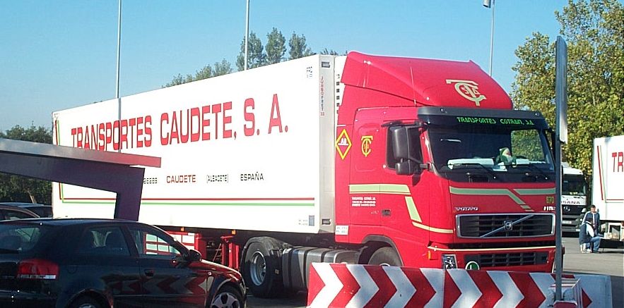 Transportes Caudete S.A.,  E - Alicante     Volvo F 10