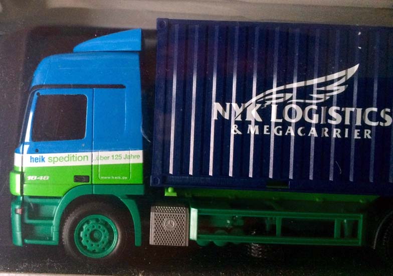 Herpa 04/2011 MB Actros L MP3 HZ Cont