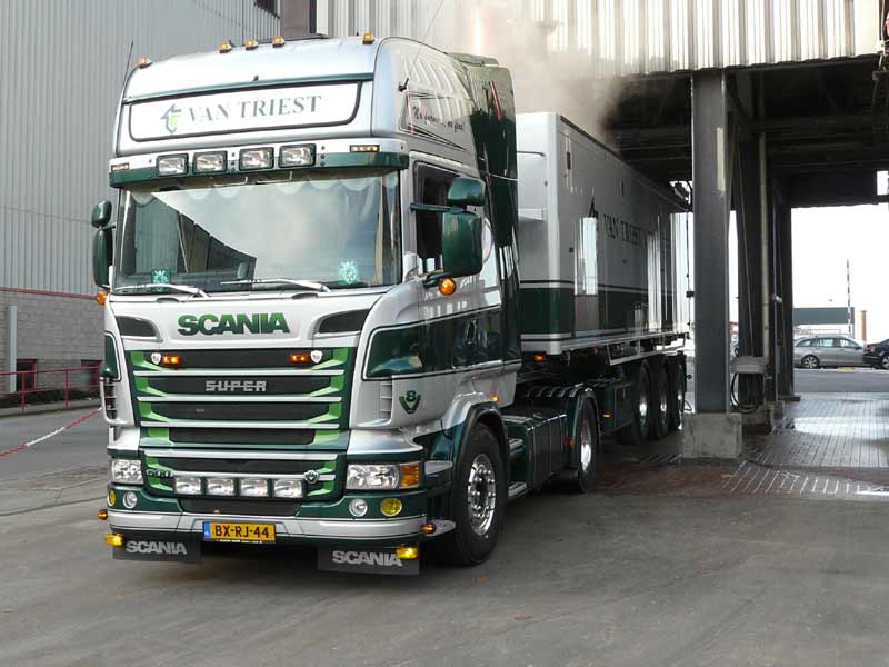 van Triest Veevoeders,  NL -  Hoogeveen     Scania R TL