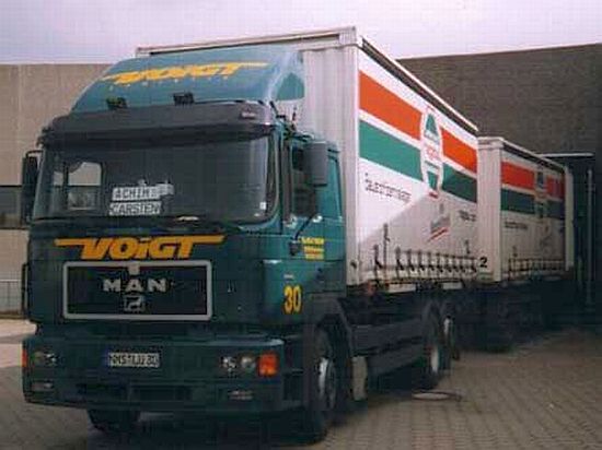 Voigt Logistik, D - Neumünster MAN F 90